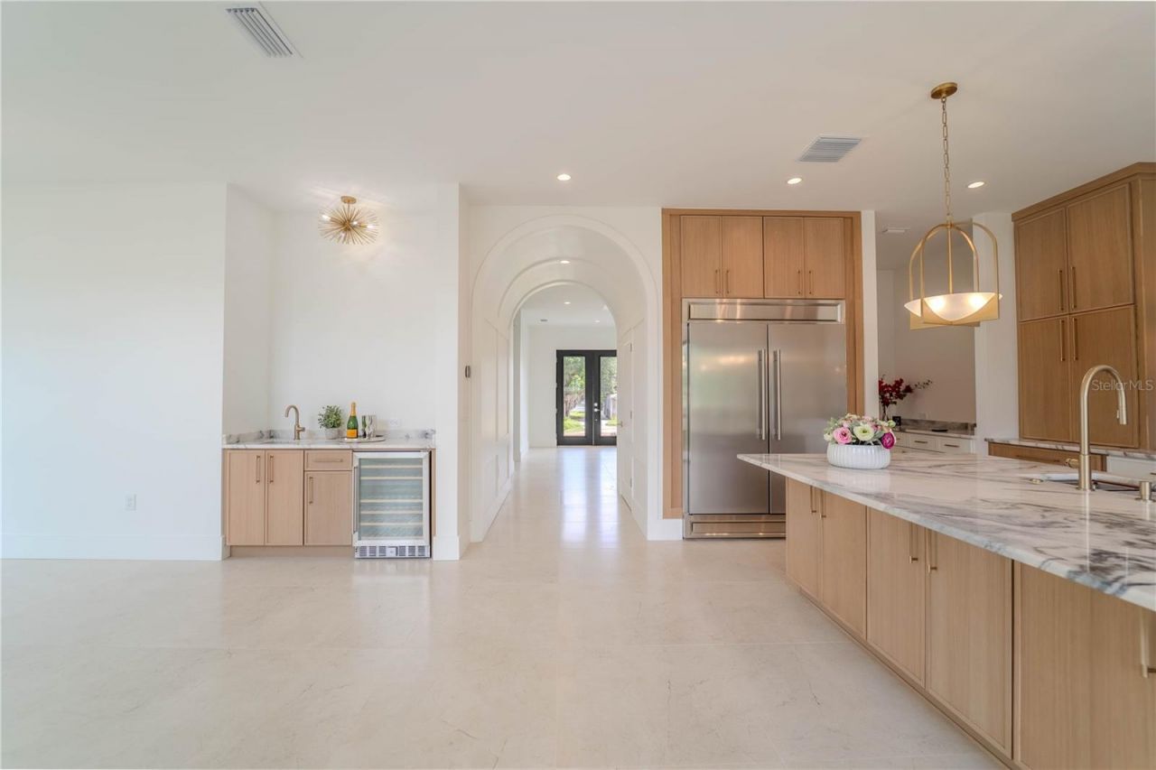 4414 W Lawn Avenue, Tampa, FL 33611 Photo