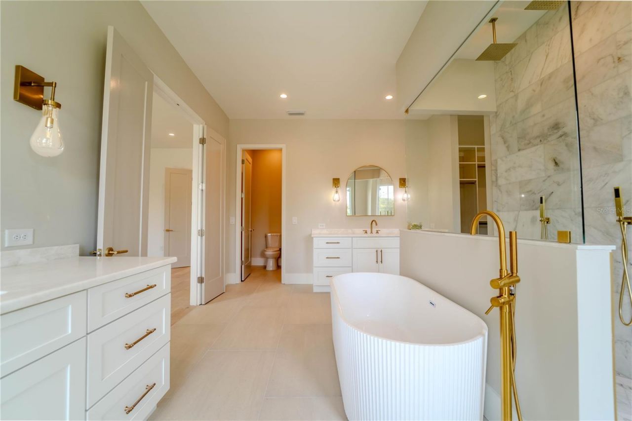 4414 W Lawn Avenue, Tampa, FL 33611 Photo