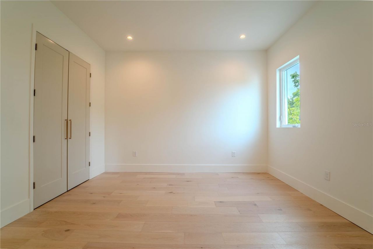 4414 W Lawn Avenue, Tampa, FL 33611 Photo