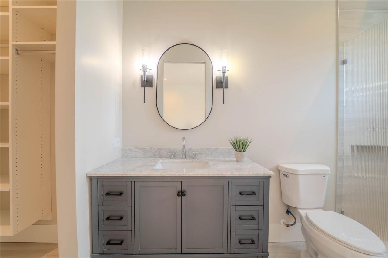 4414 W Lawn Avenue, Tampa, FL 33611 Photo