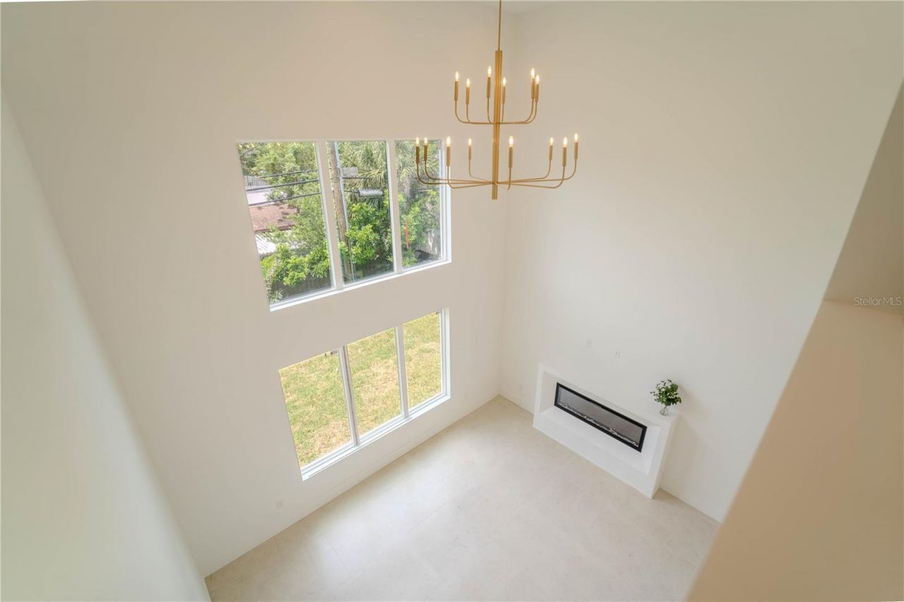 4414 W Lawn Avenue, Tampa, FL 33611 Photo