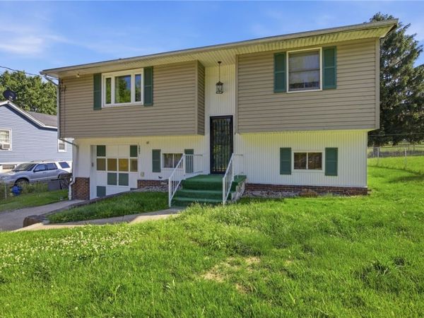 1081 Main Street, Masontown, PA 15475