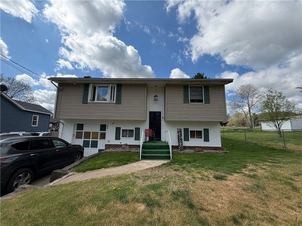 1081 Main Street , Masontown, PA 15417