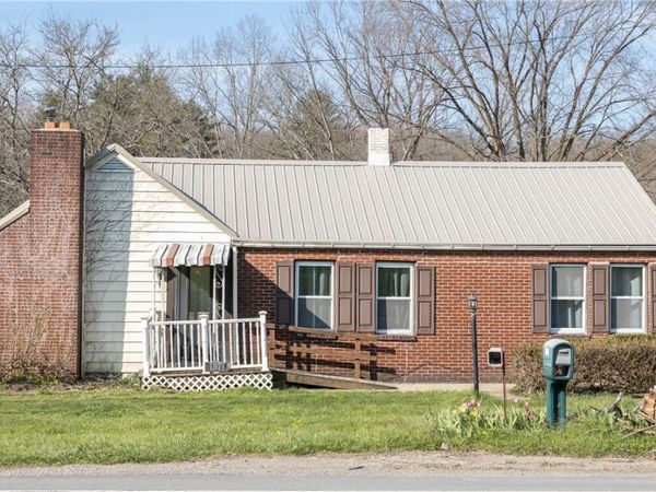 1971 Henderson Ave , Washington, PA 15301