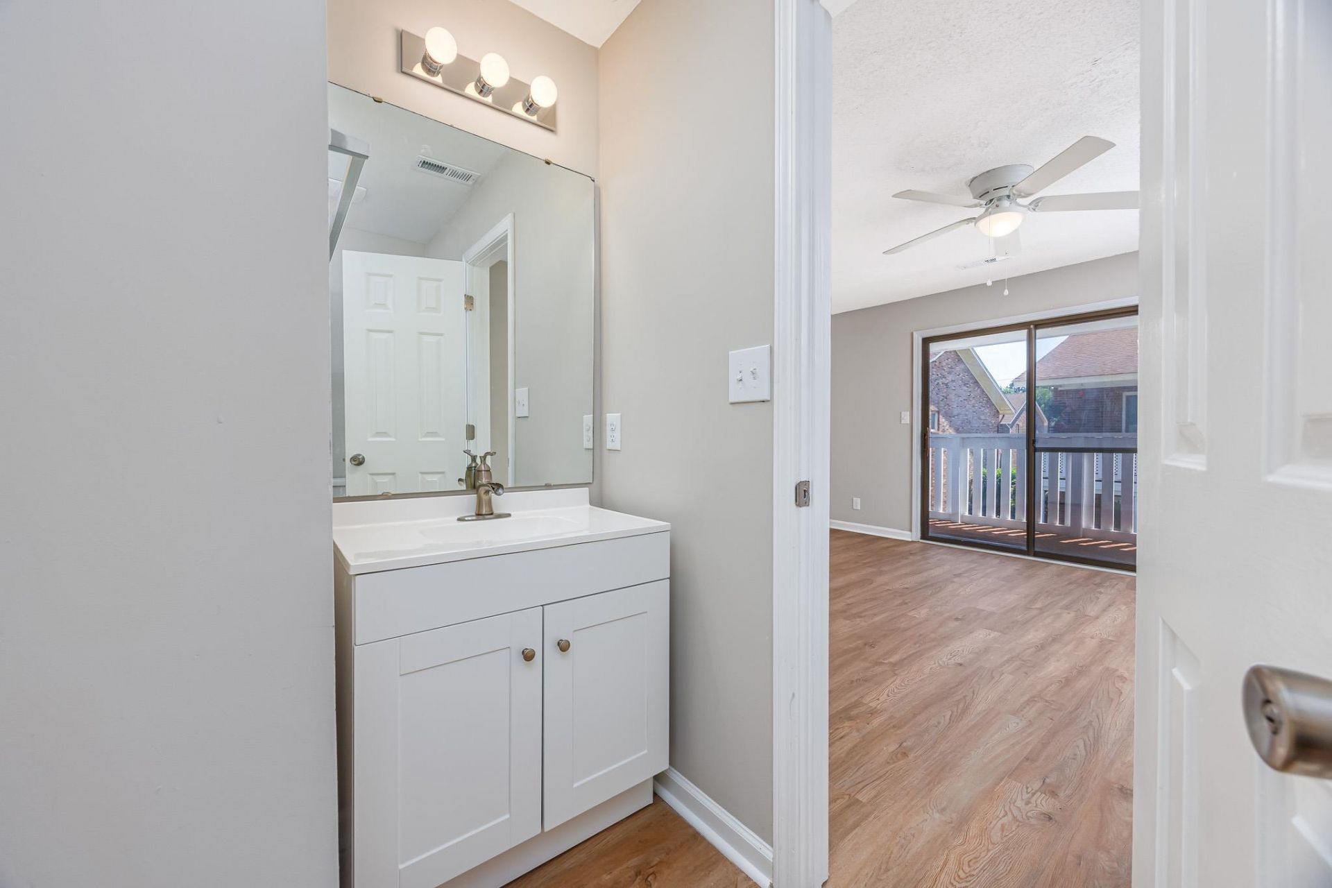 409 Garden Dr. Photo 28