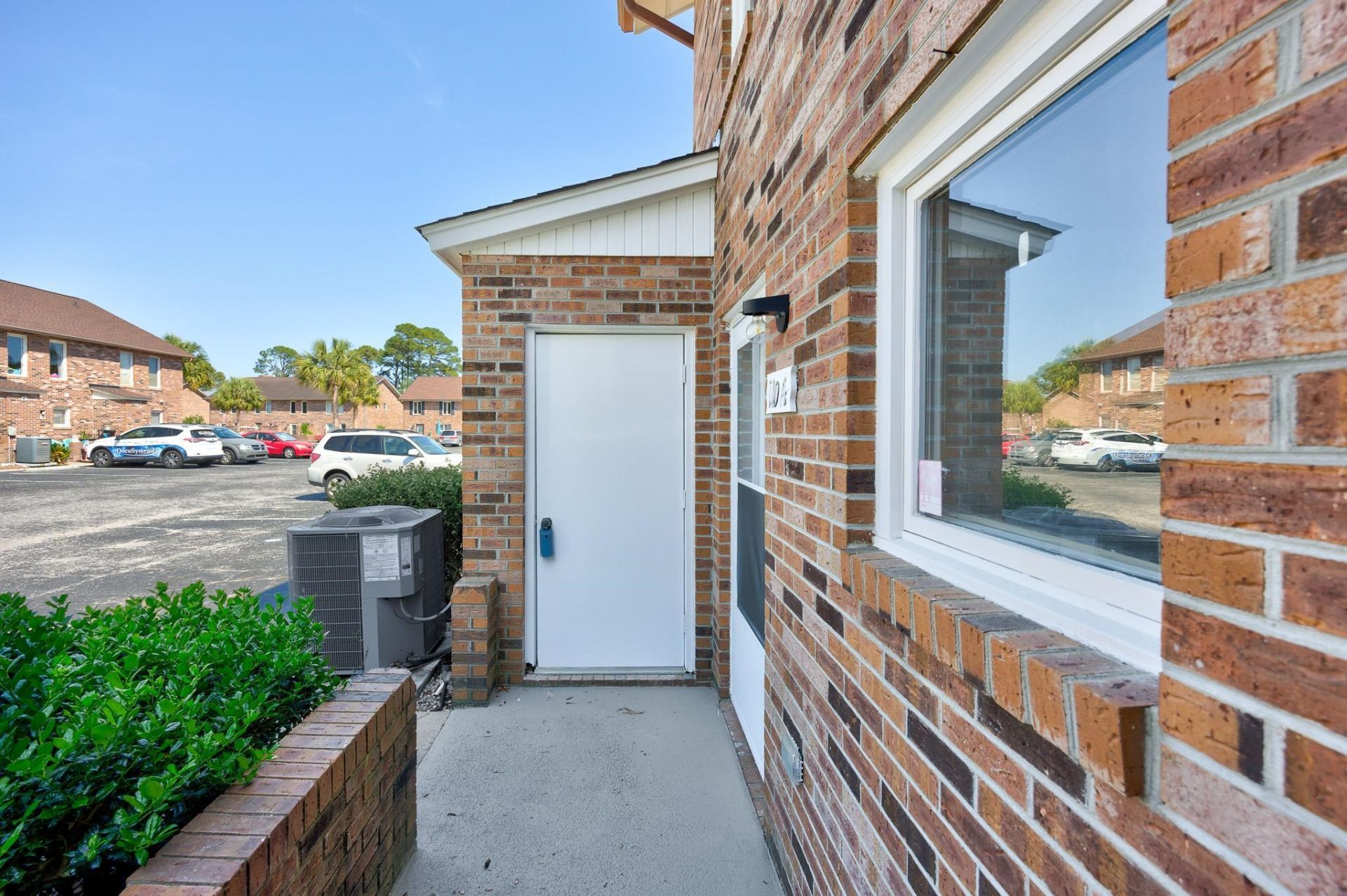 409 Garden Dr. Photo 36