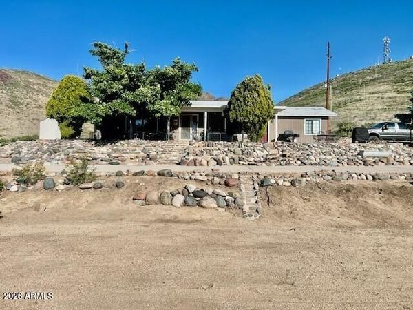22775 S CREST Way, Yarnell, AZ 85362