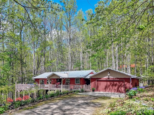 211 Rustic Road , Waynesville, NC 28786