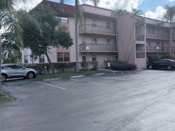 3040 Holiday Springs Blvd , Unit 110, Margate, FL 33063