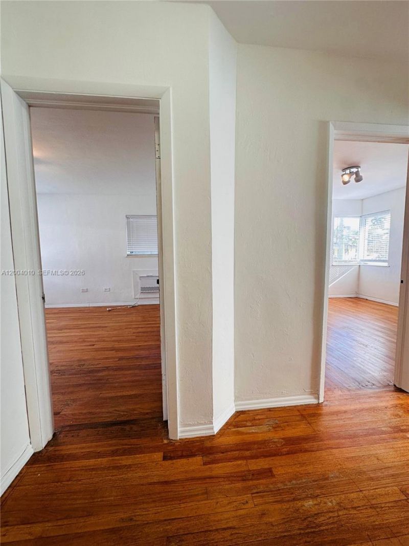 2045 Calais Dr , Unit 3, Miami Beach, FL 33141 Photo