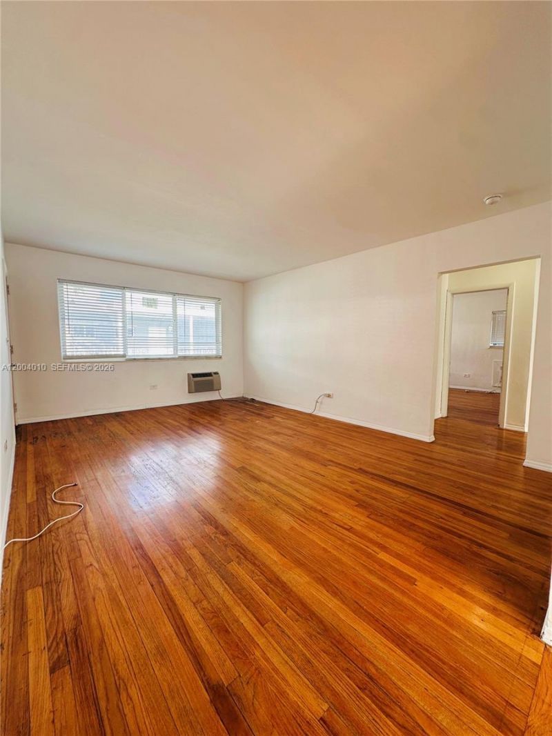 2045 Calais Dr , Unit 3, Miami Beach, FL 33141 Photo