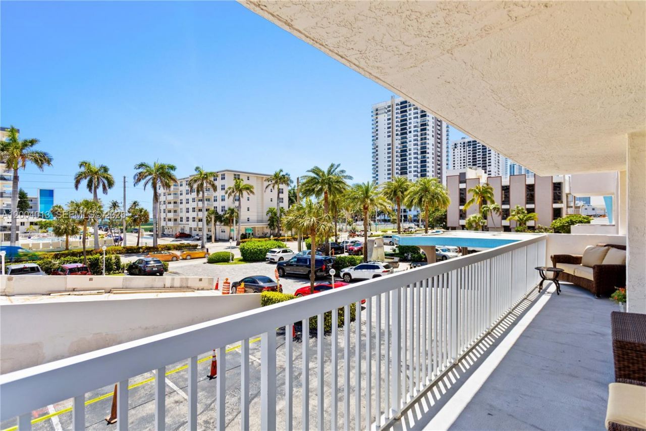 1500 S Ocean Dr, Unit 2G, Hollywood, FL 33019 Photo