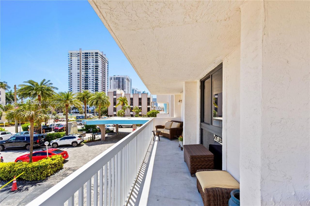 1500 S Ocean Dr, Unit 2G, Hollywood, FL 33019 Photo