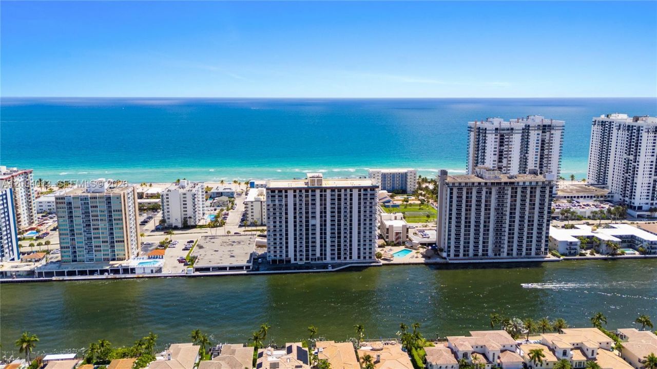 1500 S Ocean Dr, Unit 2G, Hollywood, FL 33019 Photo
