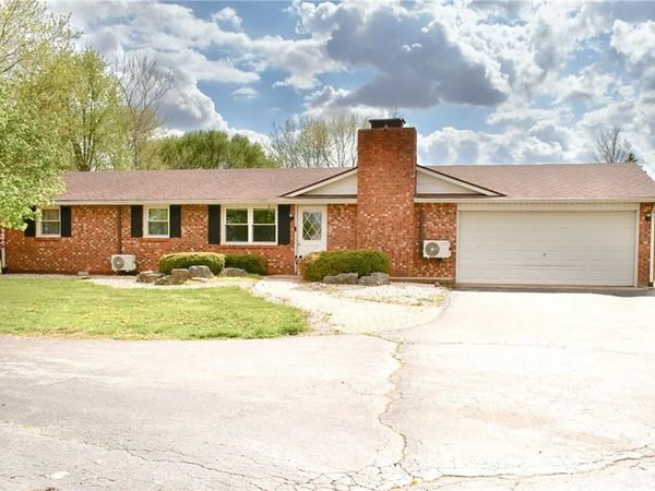 1489 Hillgrove Woodington Road, Union City, OH 45390