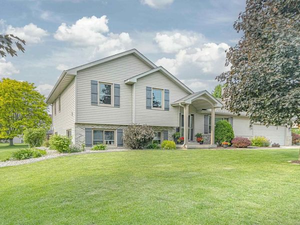 4380 Van Winkle Way, Deforest, WI 53532