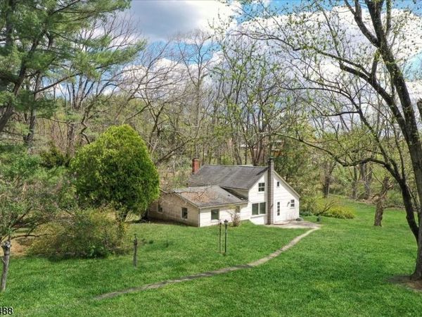 35 Studer Road, Clinton, NJ 08809