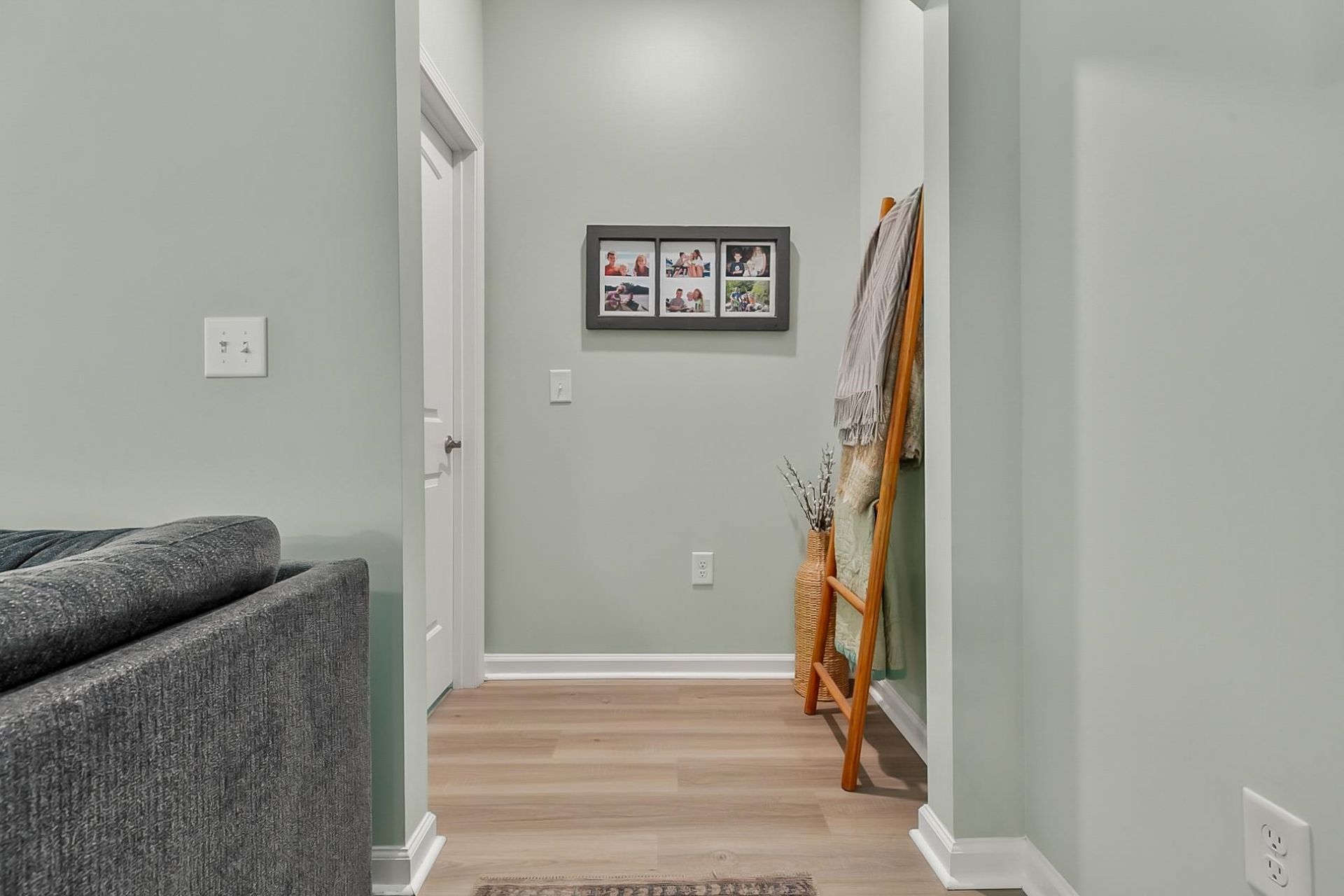 5159 Country Pine Dr. Photo 27