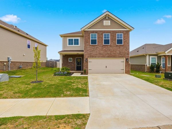 605 Big Leaf Avenue , Bowling Green, KY 42104