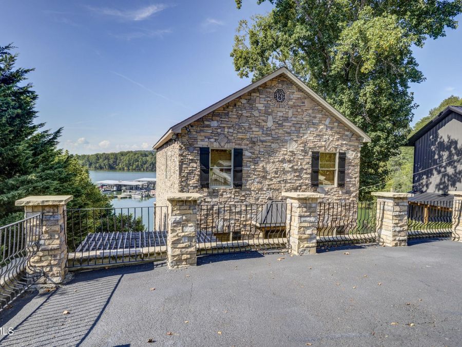 Property Image 28