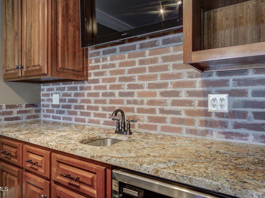 Property Image 92