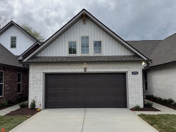 3504 Oakland Rd , Springfield, TN 37172