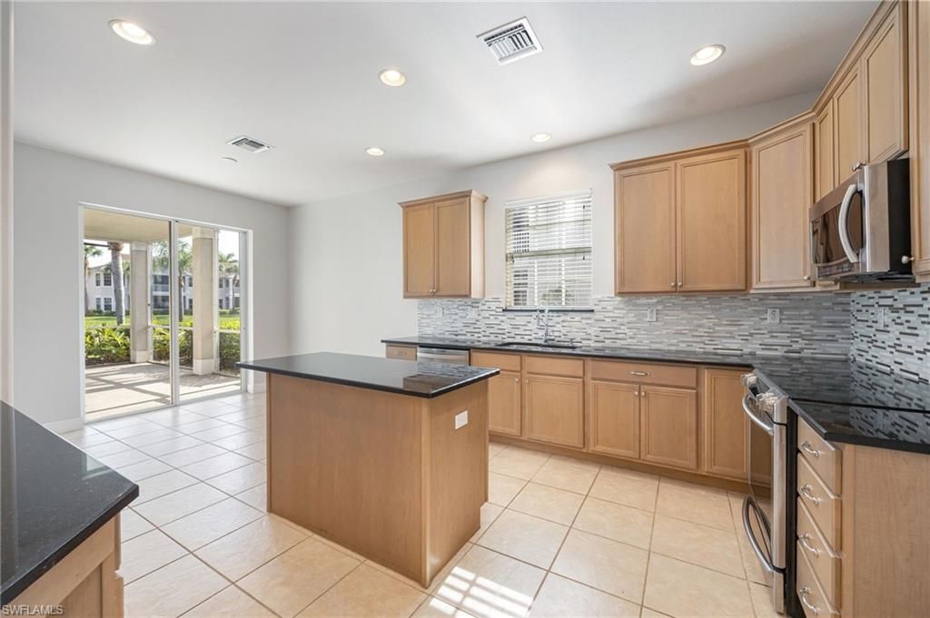 12823 Carrington Cir, Unit 4, Naples, FL 34105 Photo