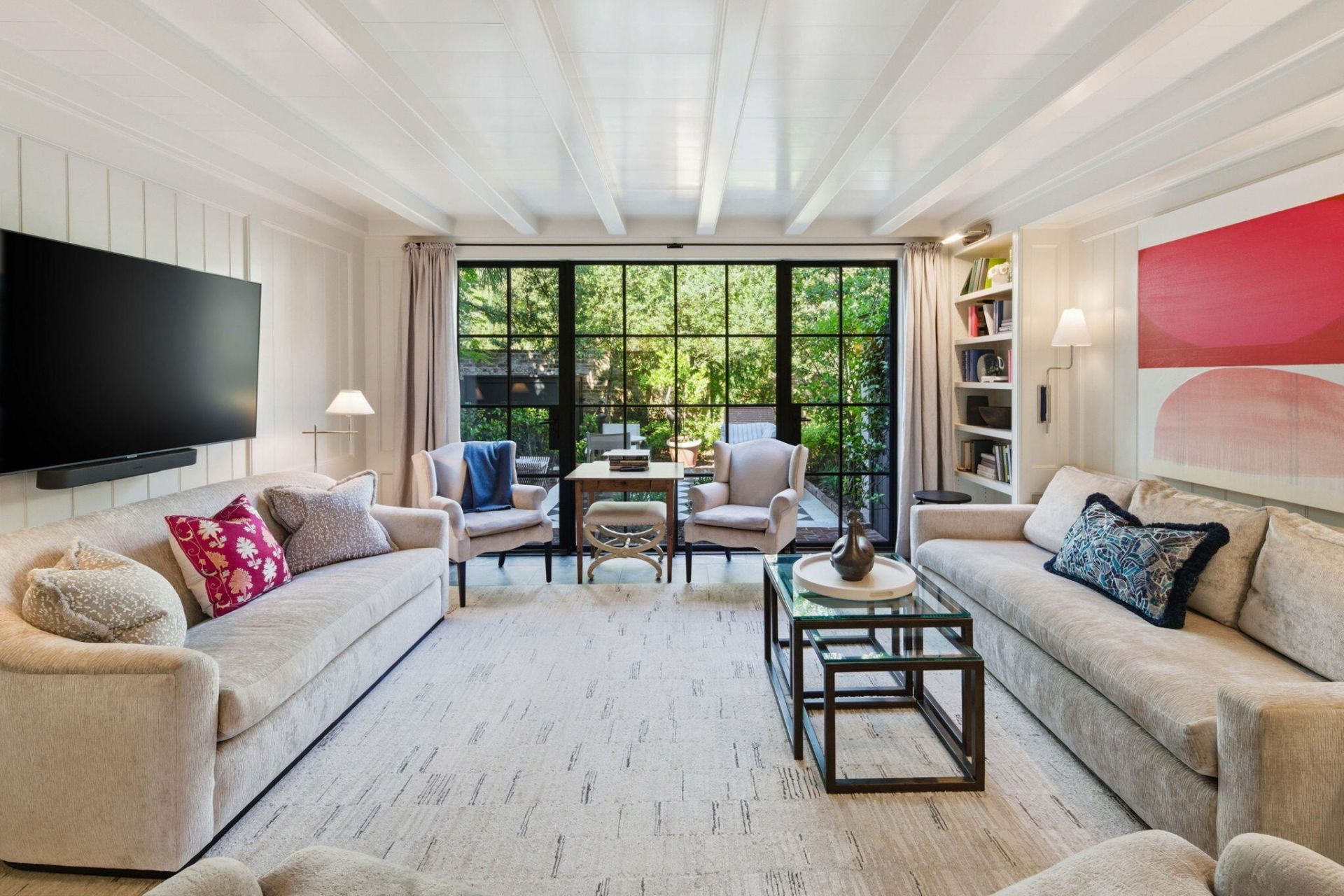 77 King Street Photo 14