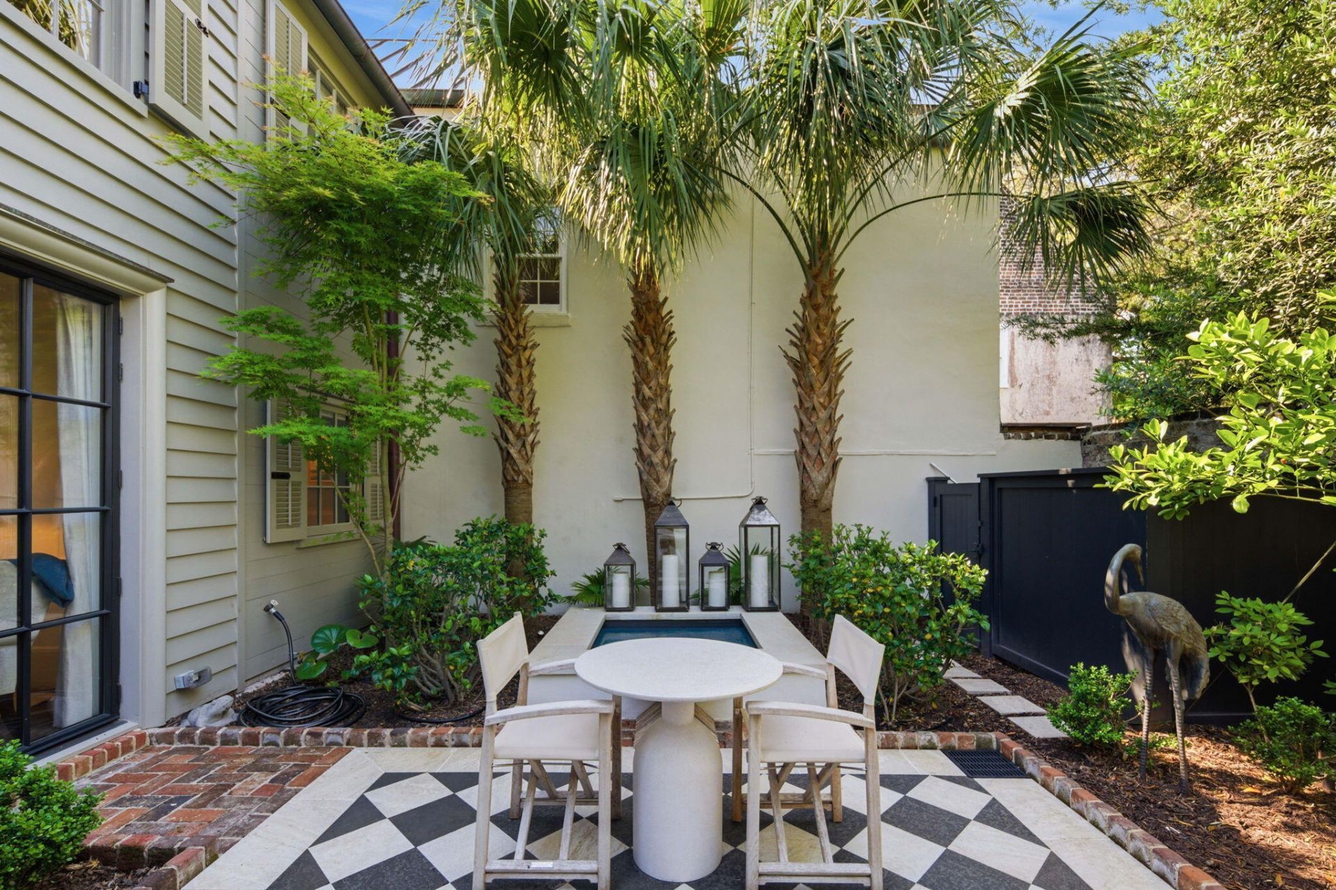 77 King Street Photo 20