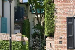 77 King Street photo 4