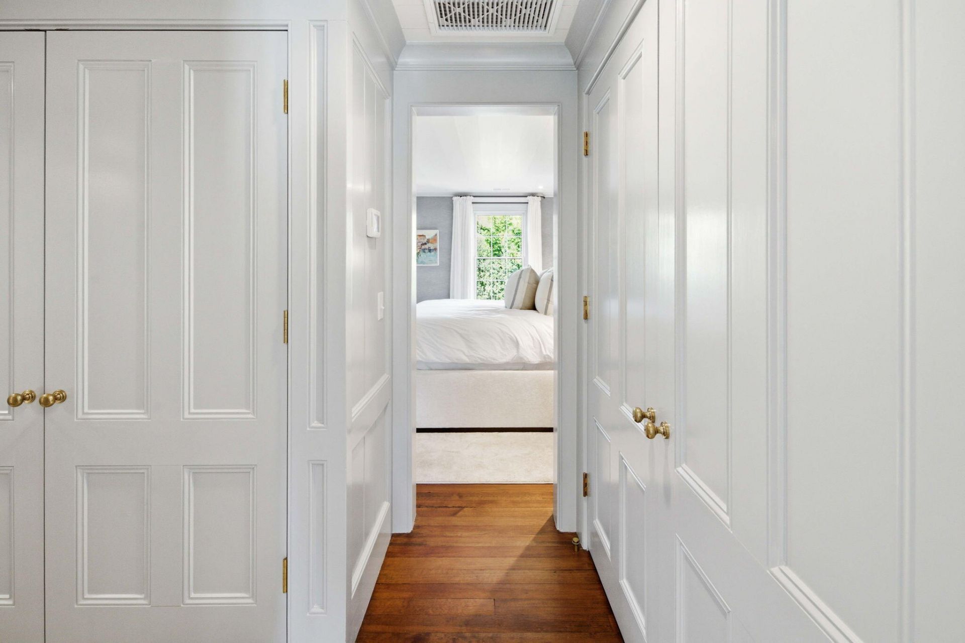 77 King Street Photo 36