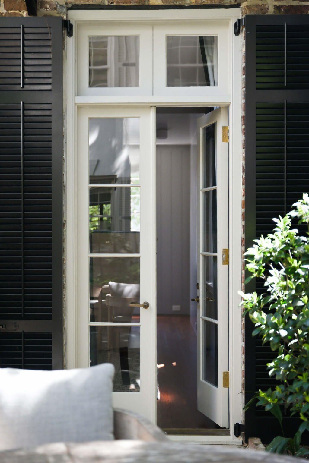 77 King Street Photo 39