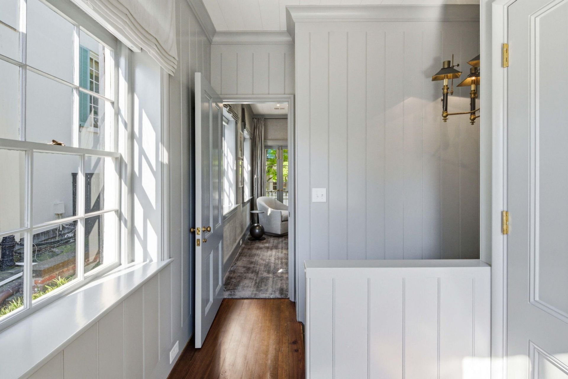 77 King Street Photo 50