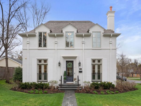 618 Buckingham Place , Libertyville, IL 60048