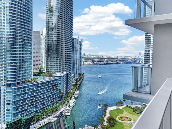 77 SE 5th St, Unit 2705, Miami, FL 33131