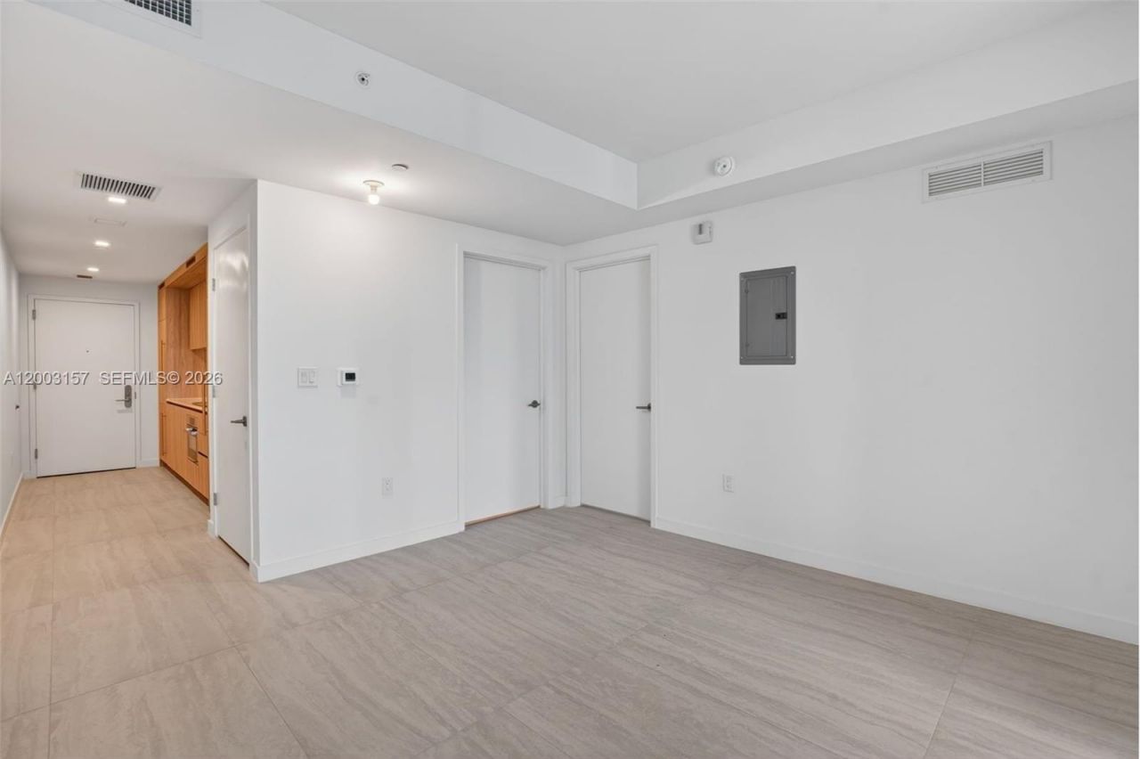 77 SE 5th St, Unit 2705, Miami, FL 33131 Photo