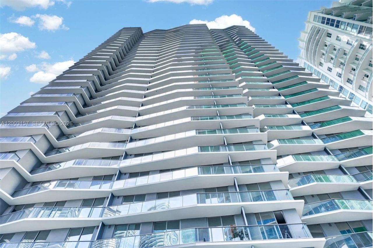 77 SE 5th St, Unit 2705, Miami, FL 33131 Photo