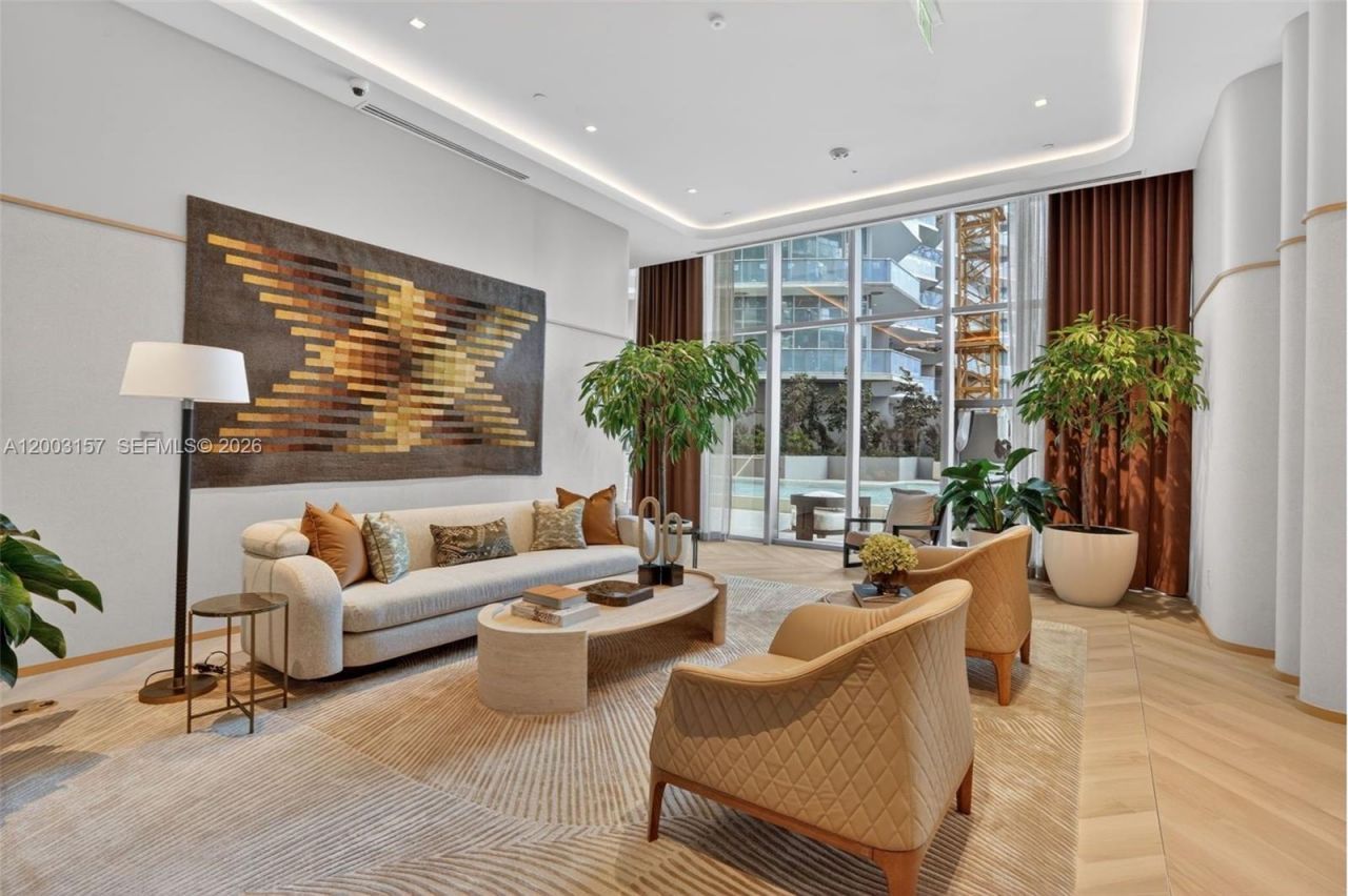 77 SE 5th St, Unit 2705, Miami, FL 33131 Photo