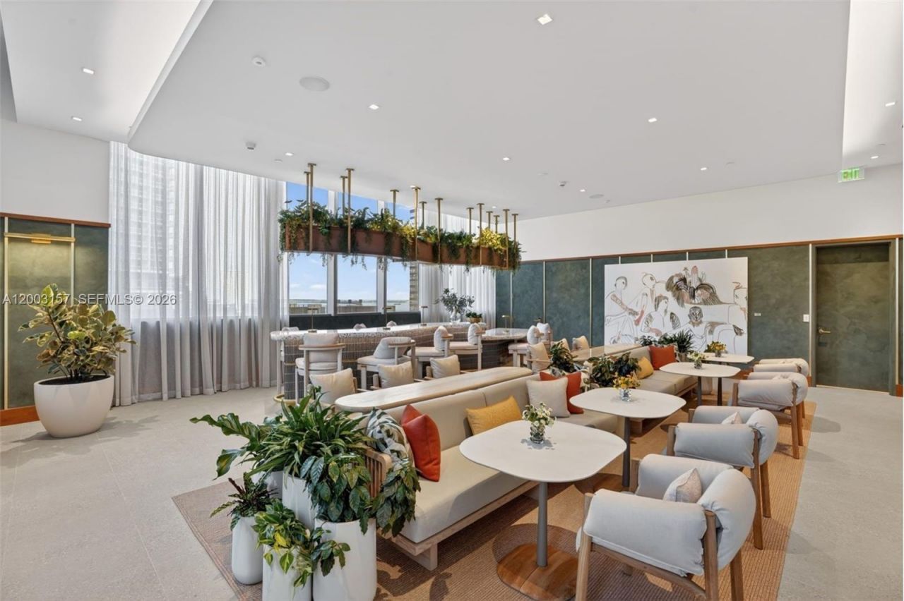 77 SE 5th St, Unit 2705, Miami, FL 33131 Photo
