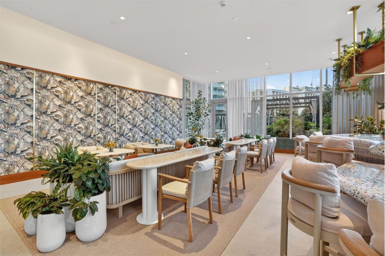 77 SE 5th St, Unit 2705, Miami, FL 33131 Photo