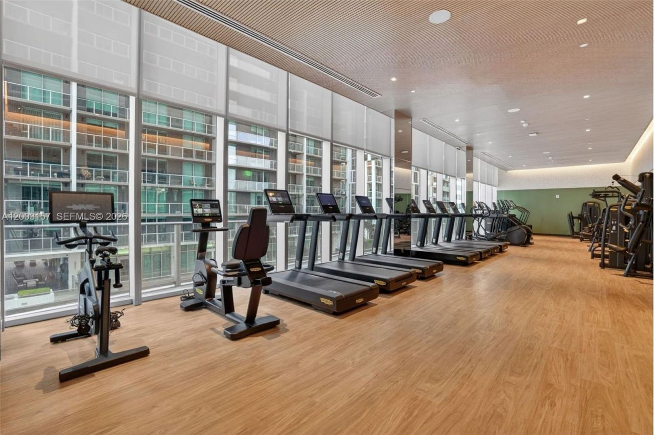 77 SE 5th St, Unit 2705, Miami, FL 33131 Photo