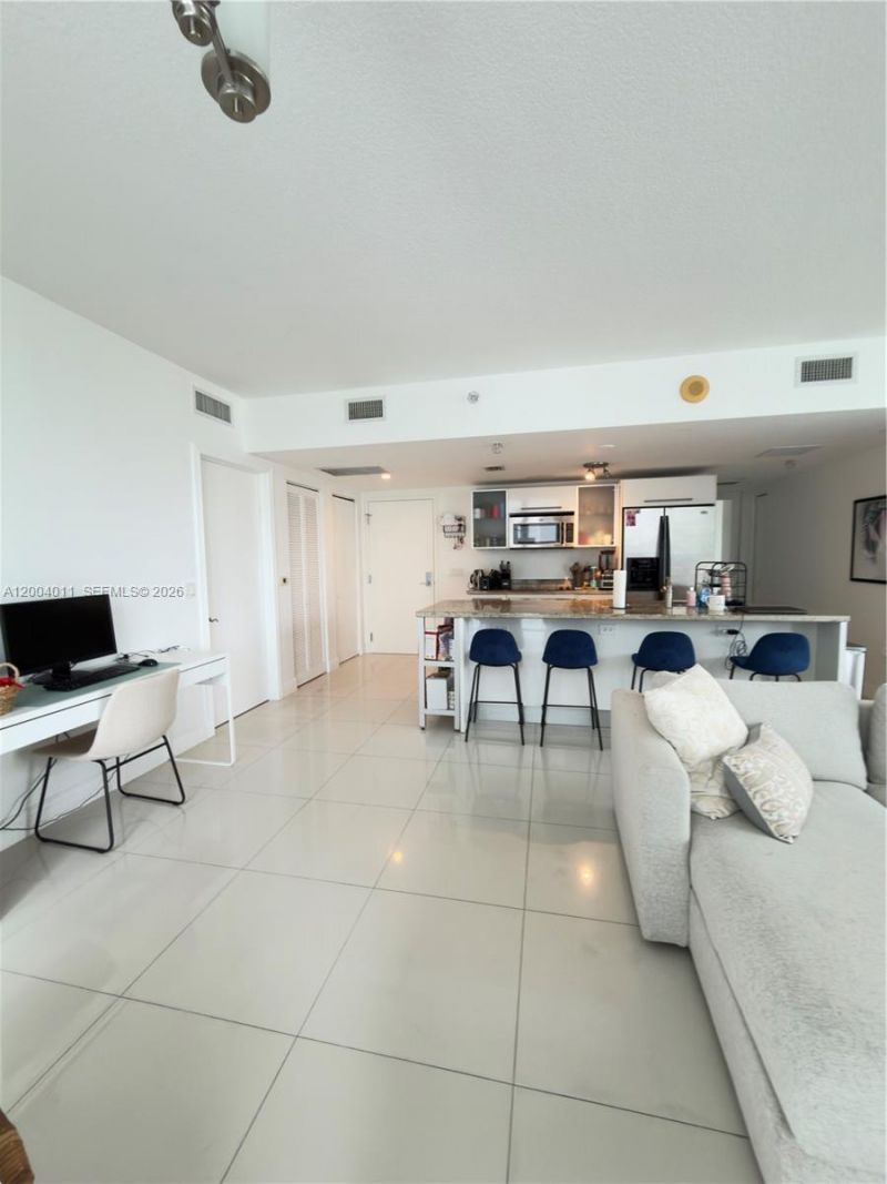 185 SW 7th St , Unit 2711, Miami, FL 33130 Photo
