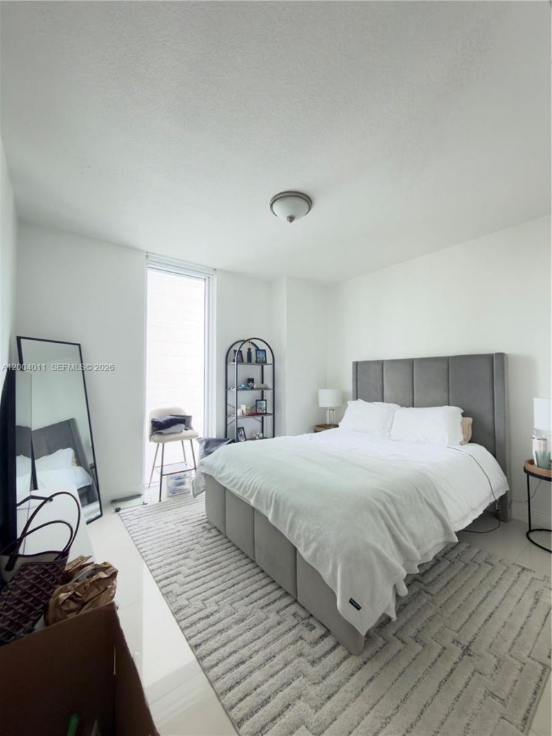 185 SW 7th St , Unit 2711, Miami, FL 33130 Photo