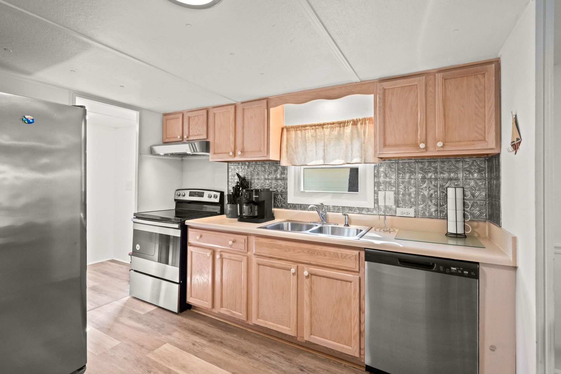 6001 - Mh64 S Kings Hwy. Photo 24