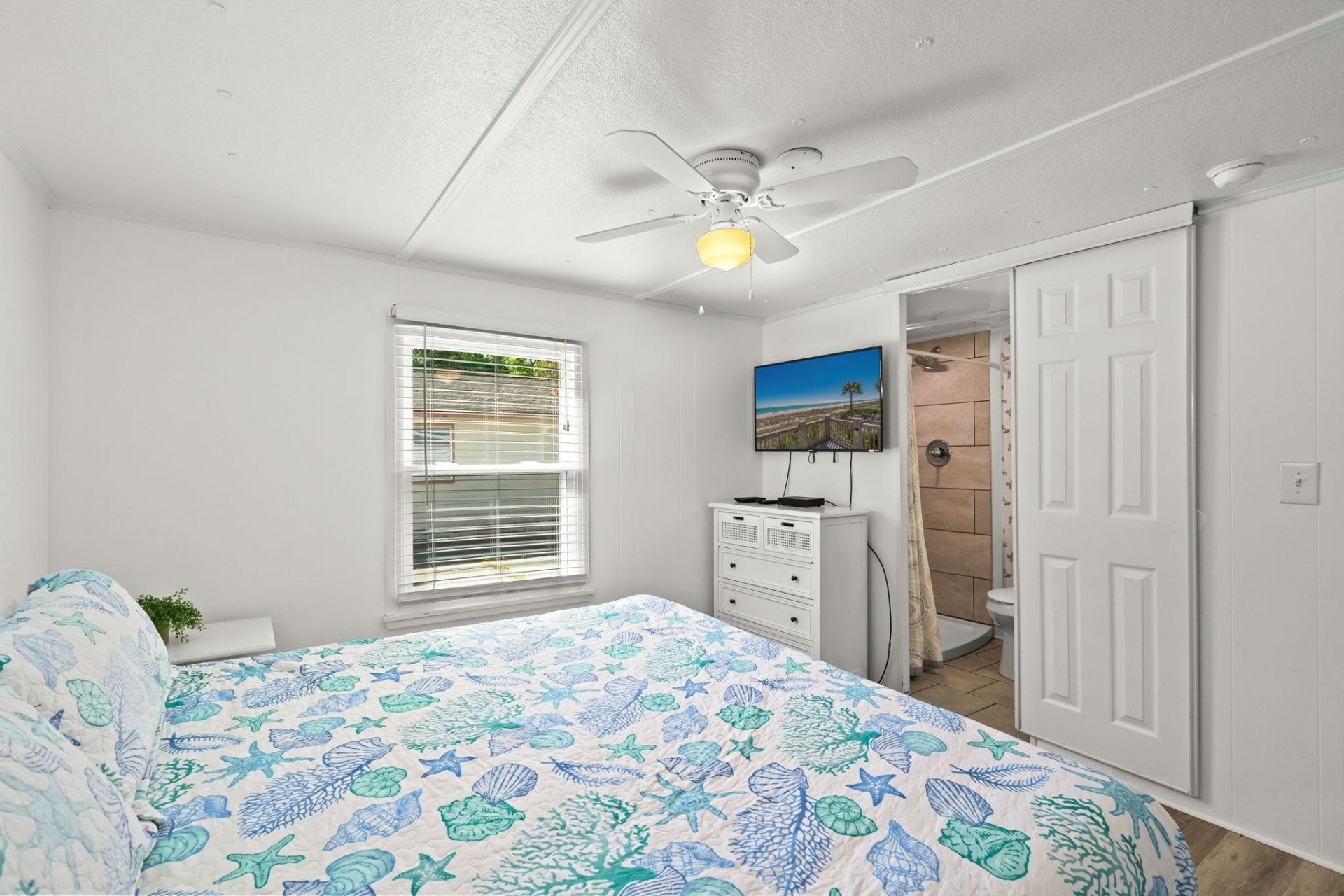 6001 - Mh64 S Kings Hwy. Photo 28