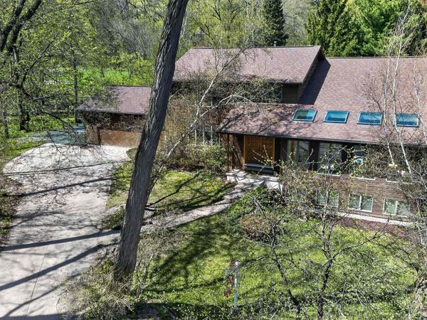 5 Wood Crest Court, Madison, WI 53705