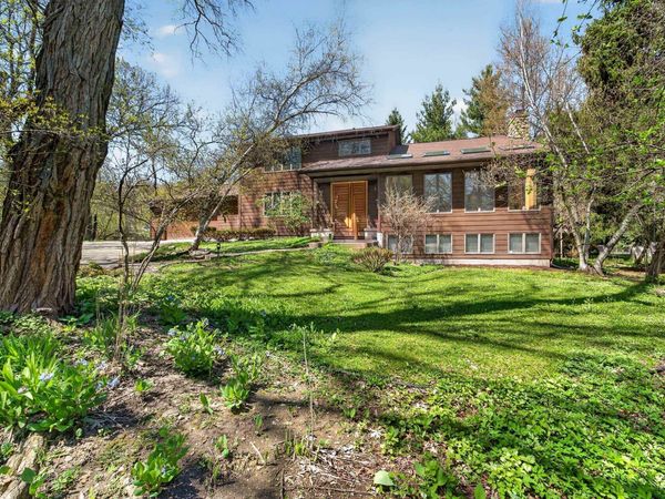 5 Wood Crest Court, Madison, WI 53705