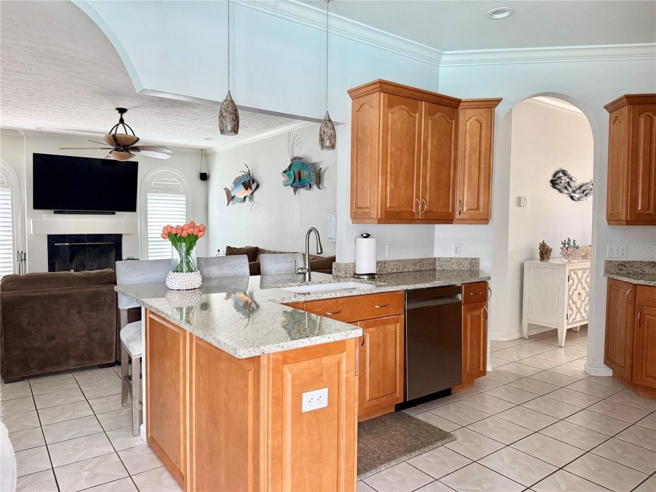 6326 N Queensway Dr, Temple Terrace, FL 33617 Photo