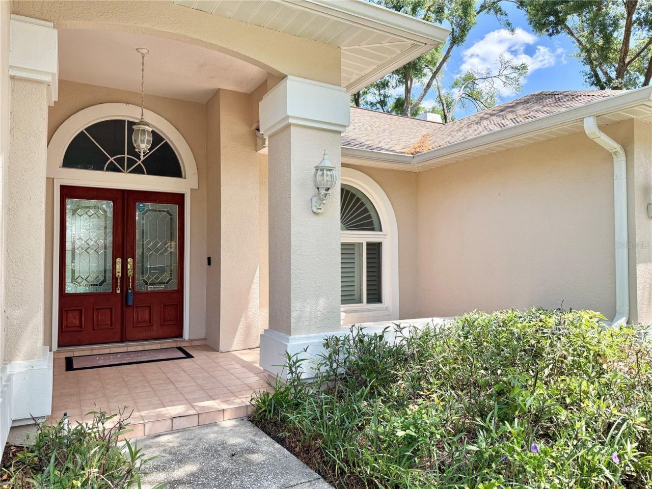 6326 N Queensway Dr, Temple Terrace, FL 33617 Photo