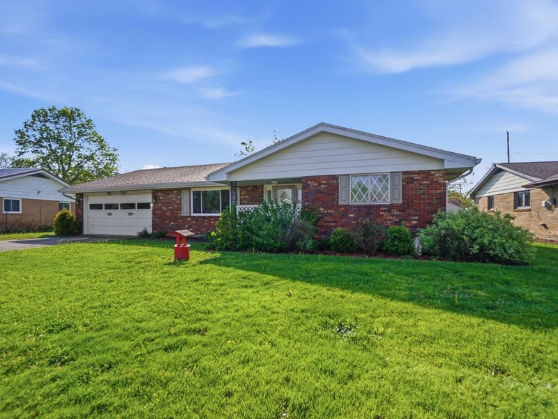1044 Woodland Drive, Lima, OH 45805 Photo 2